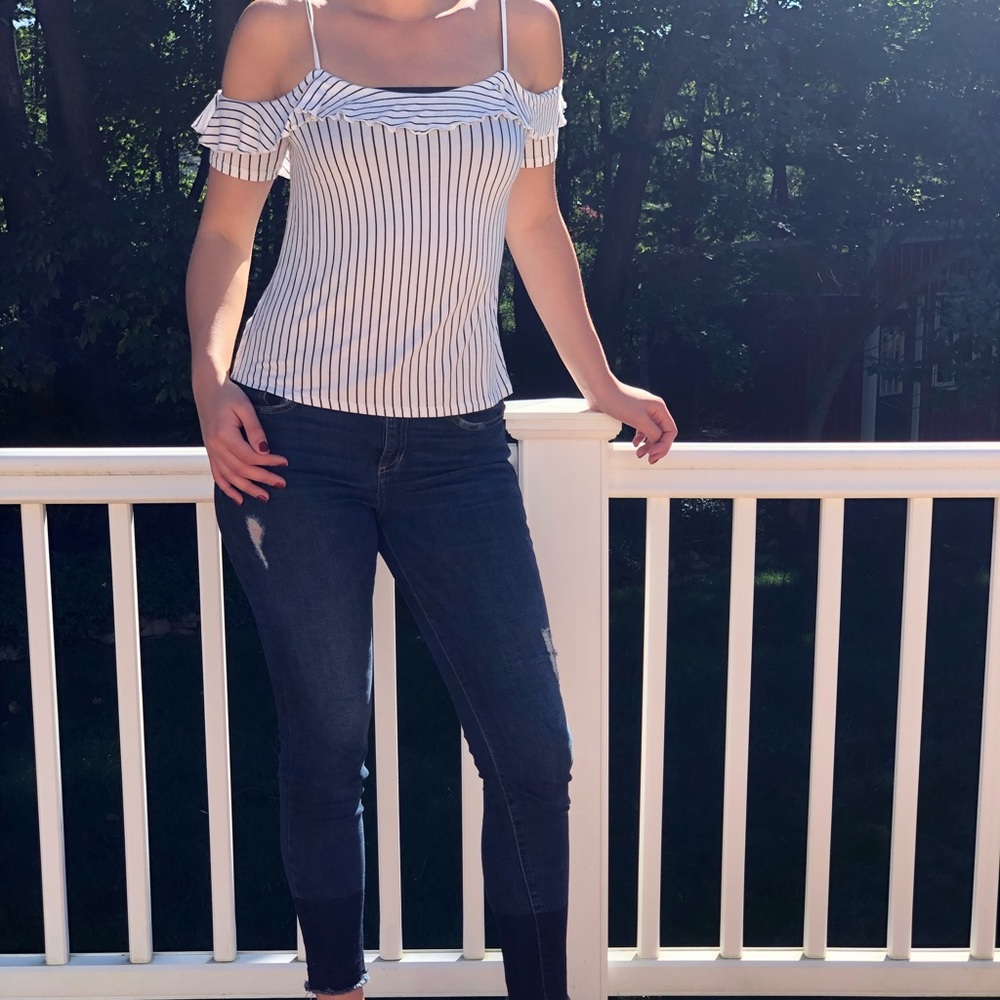 Black & White striped off the shoulder tshirt